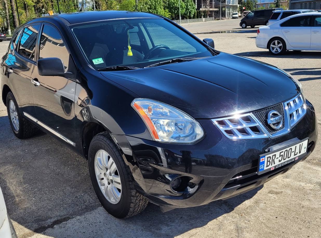 Nissan Rogue 2011 — 4,700$