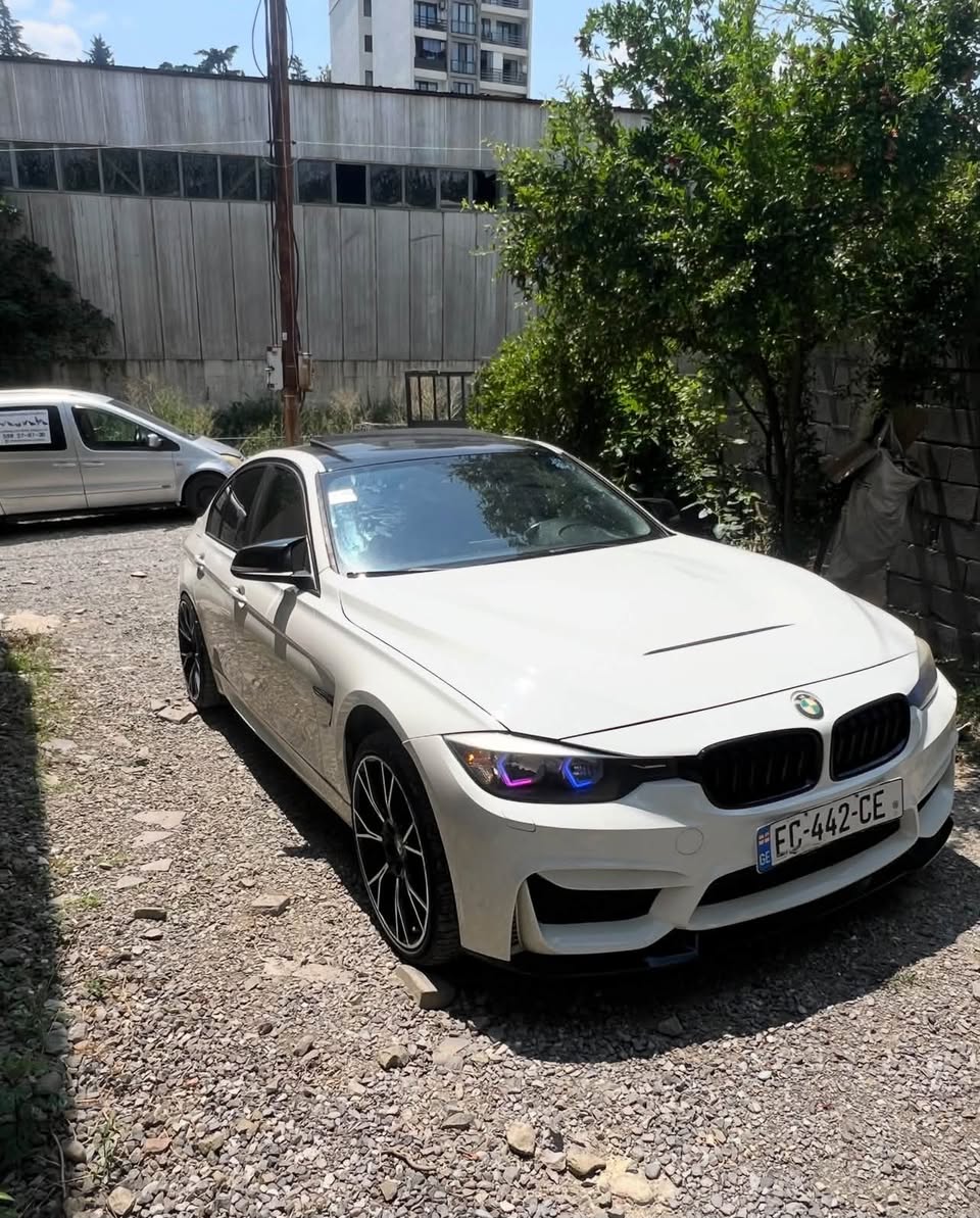 F30/328 — 7,700$