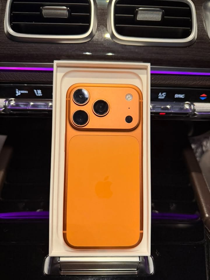 იყიდება! Iphone 17pro 256GB იდიალური უნაკაწრო — 2,800₾