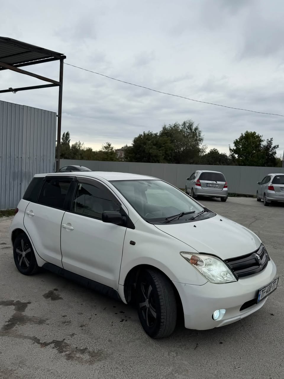 Toyota IST 2002