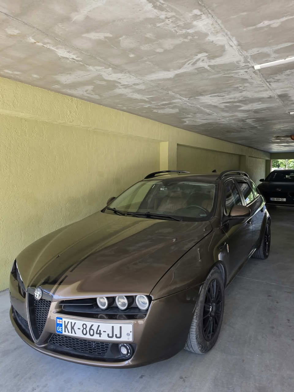 იყიდება Alfa romeo 159, 2006 წლიანი — 4,200₾