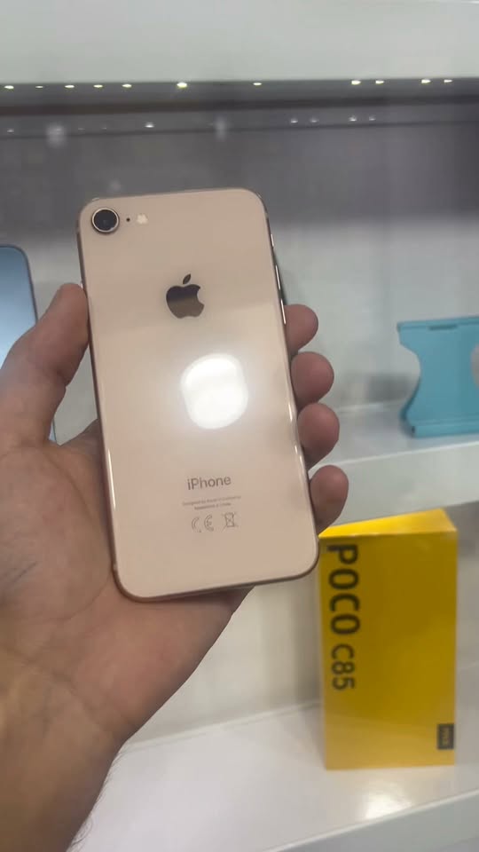 📱 iPhone 8 — ՇԱՏ ԹԱՐՄ