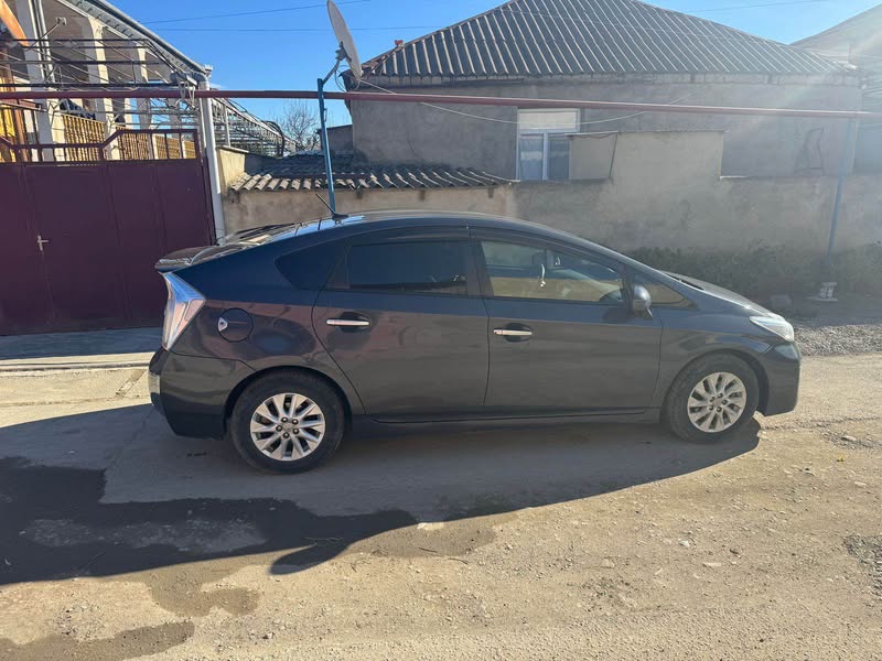Avtomobil 2013 — 6,500$