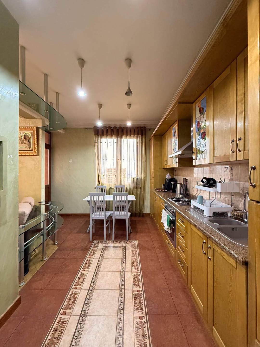 გაყიდვაშია 3 ოთახიანი ბინა, ერევან — $350,000