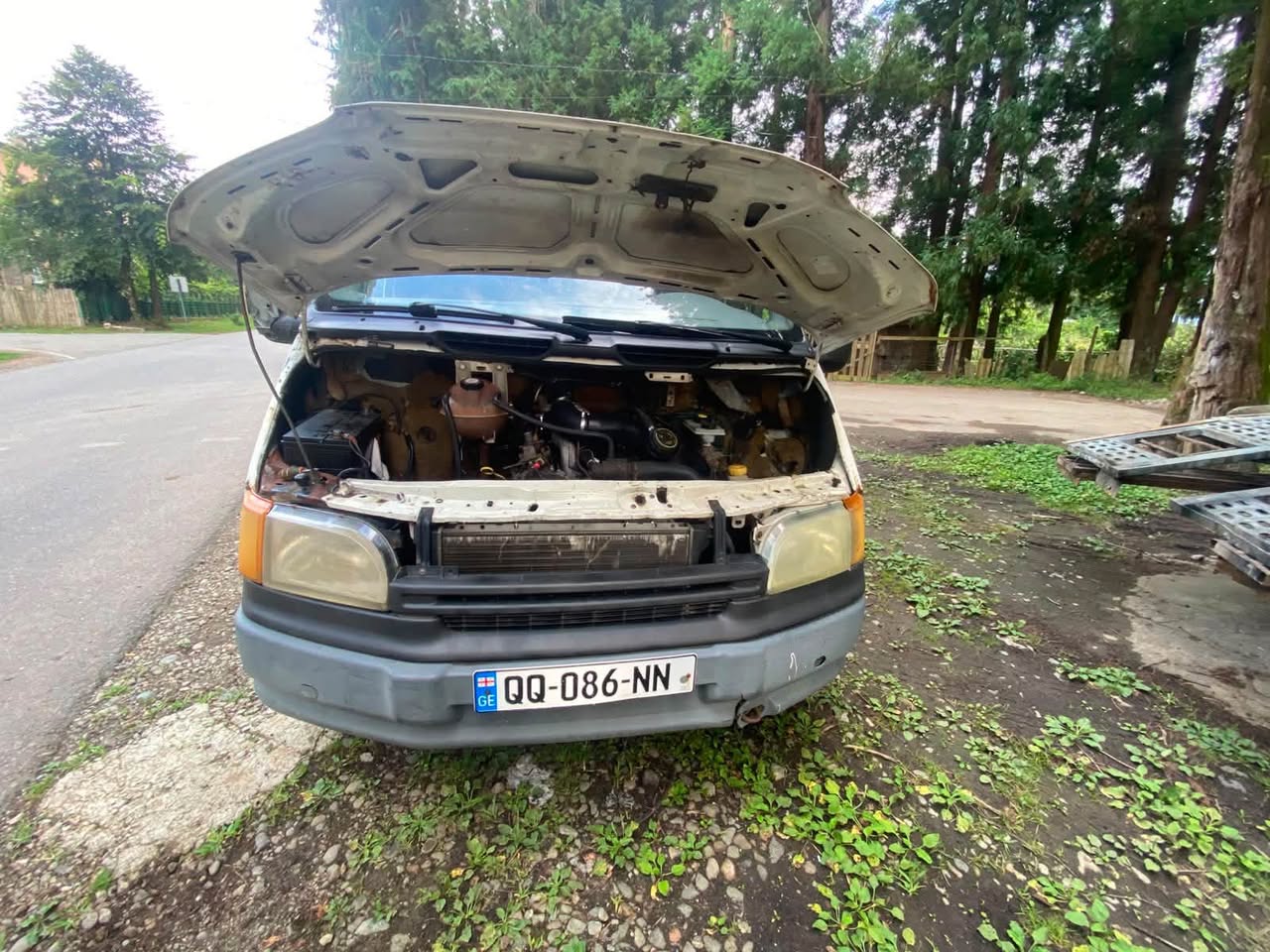 ლურჯი 2200$ ტეხასმოტრი აქ 2.5ტურბო დიზელი