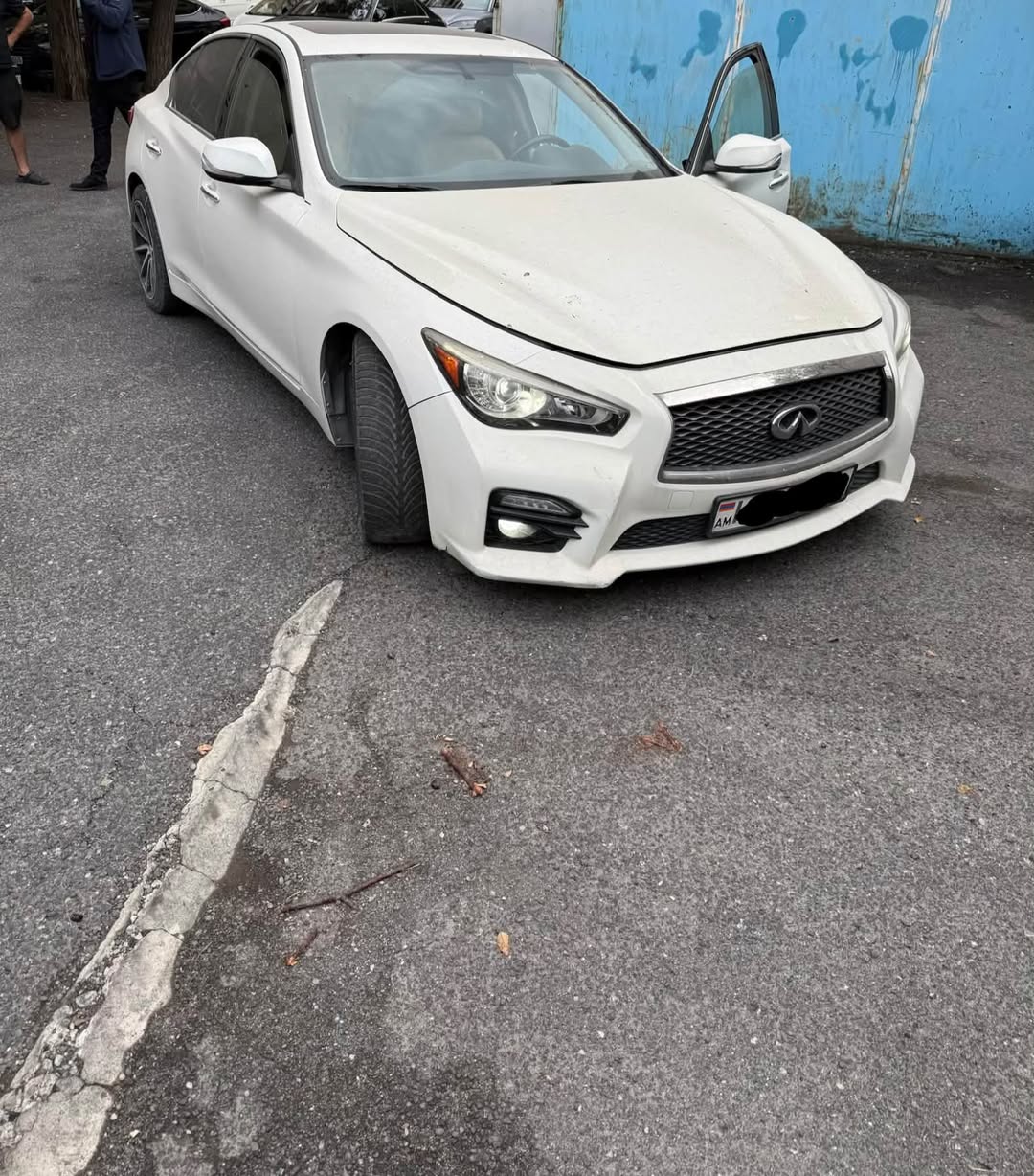 Infiniti Q50 2015 — 10,300$