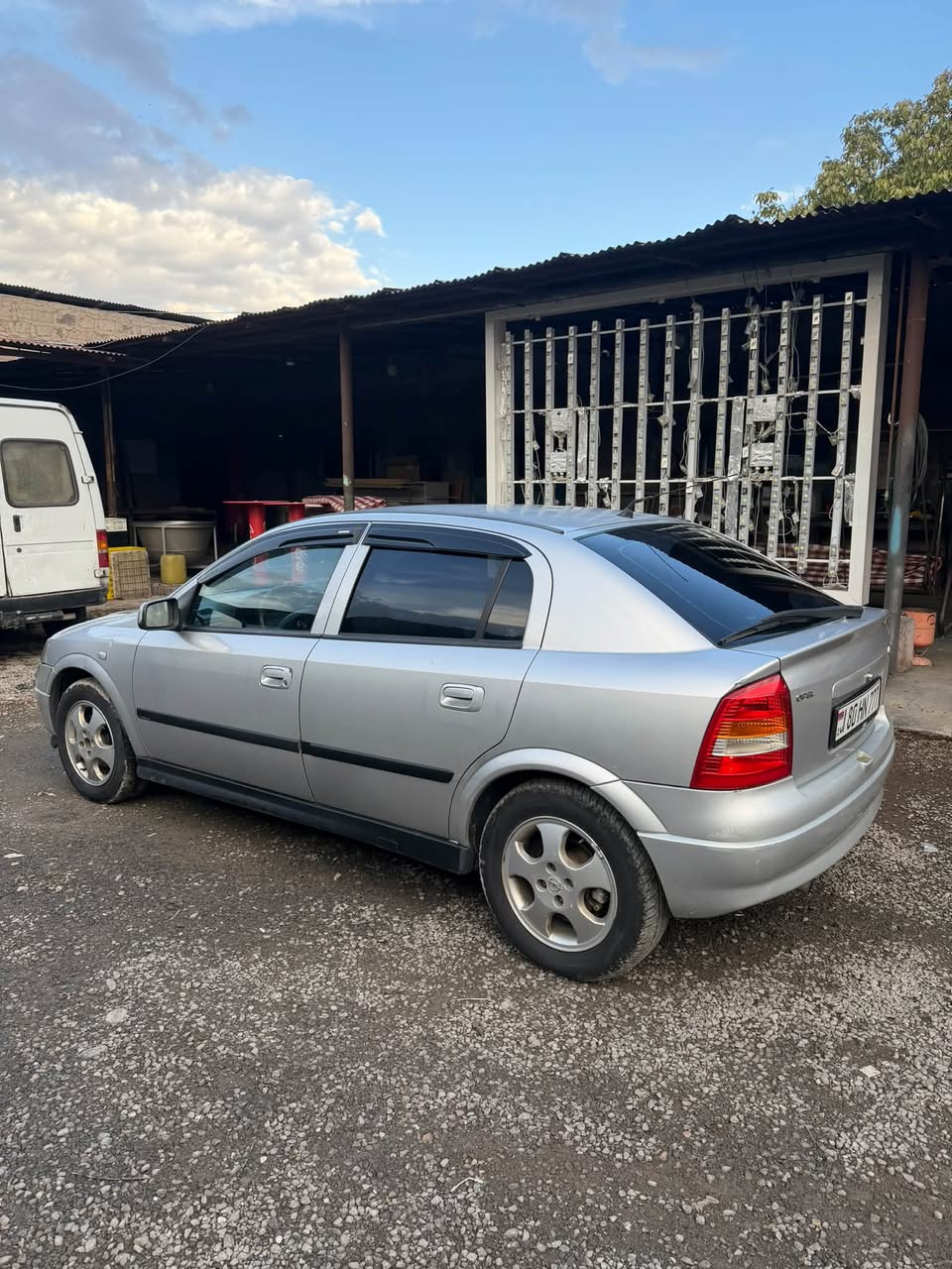 Avtomobil — 3,200$