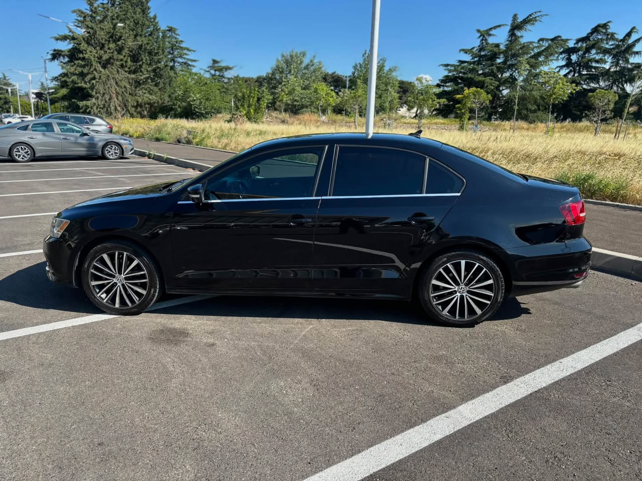 Volkswagen Jetta 2015 — 6,200$