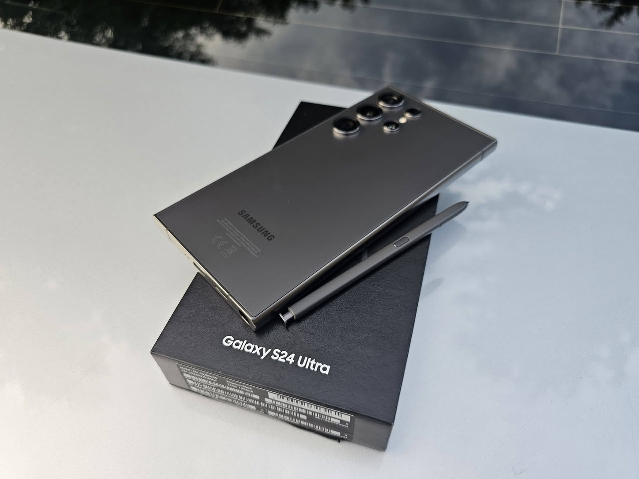 Բարի օր, վաճառվում է S24 ULTRA 12/256GB նորել նման — 1,650₾