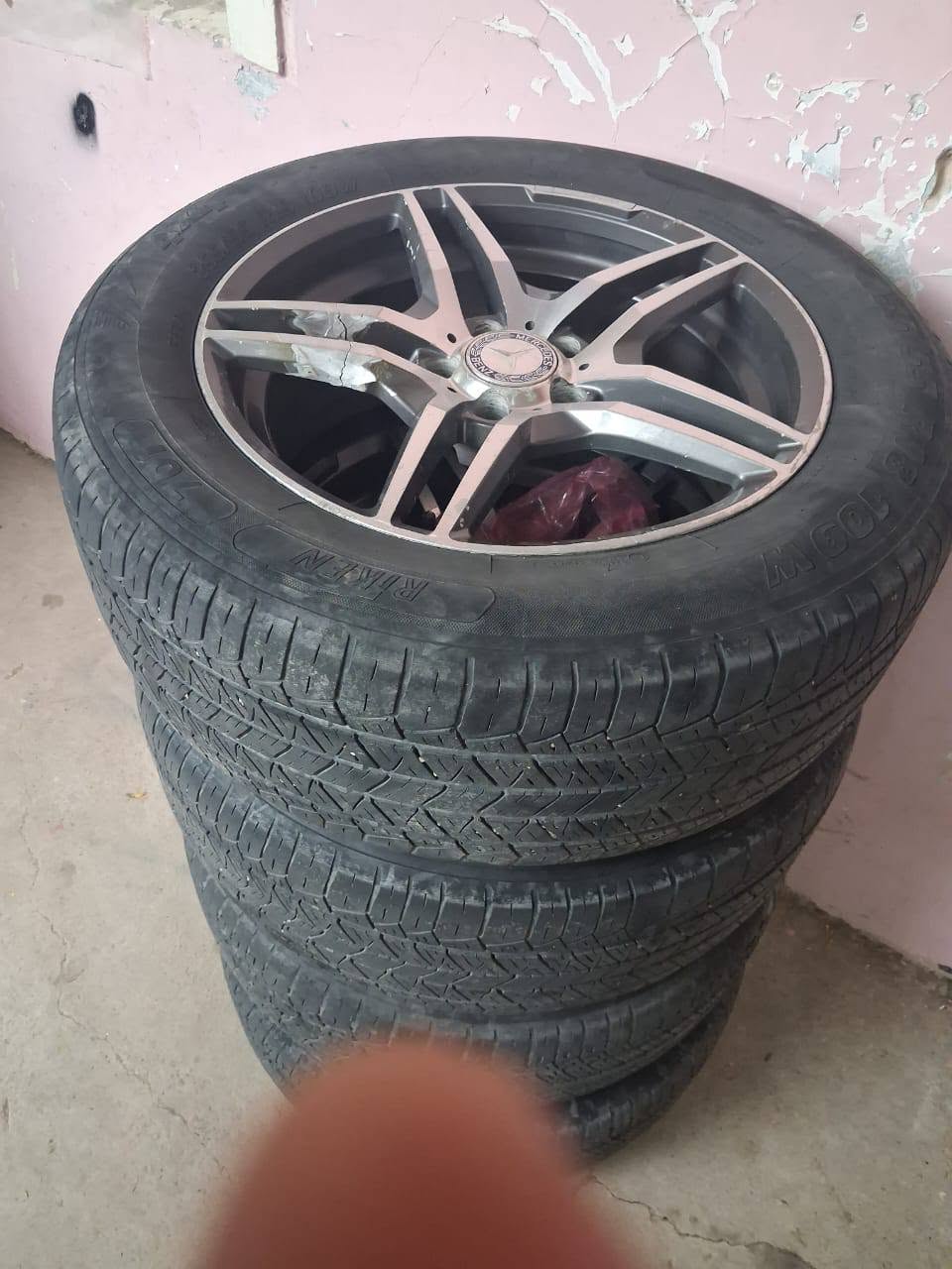 ავტომობილი — 1,200₾