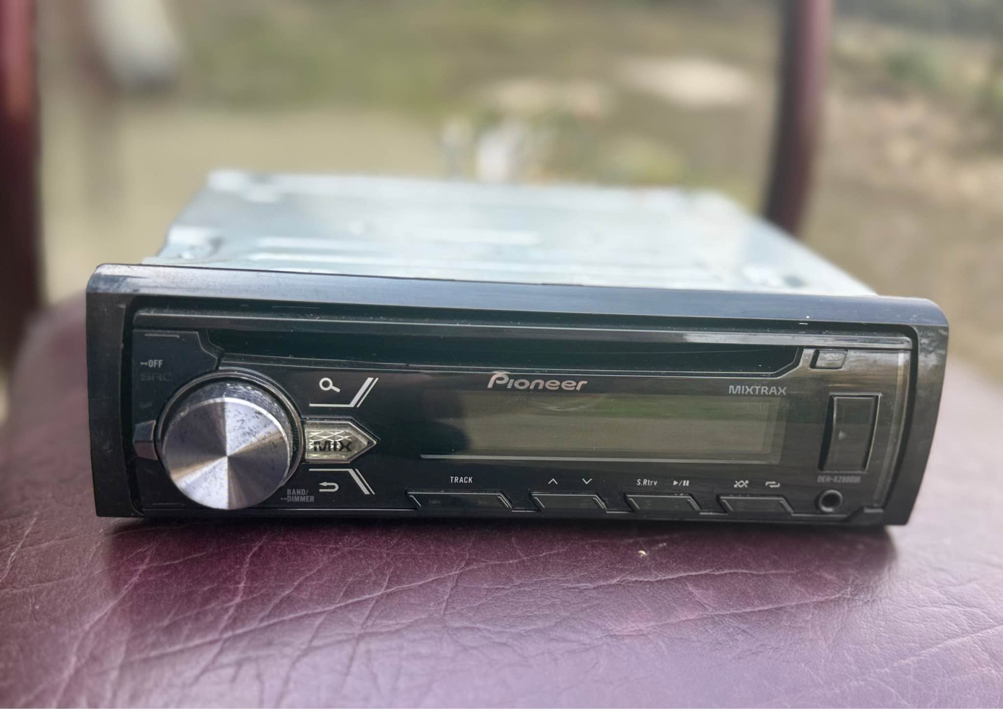 Avtomobil — 180₾