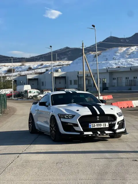 ავტომობილი