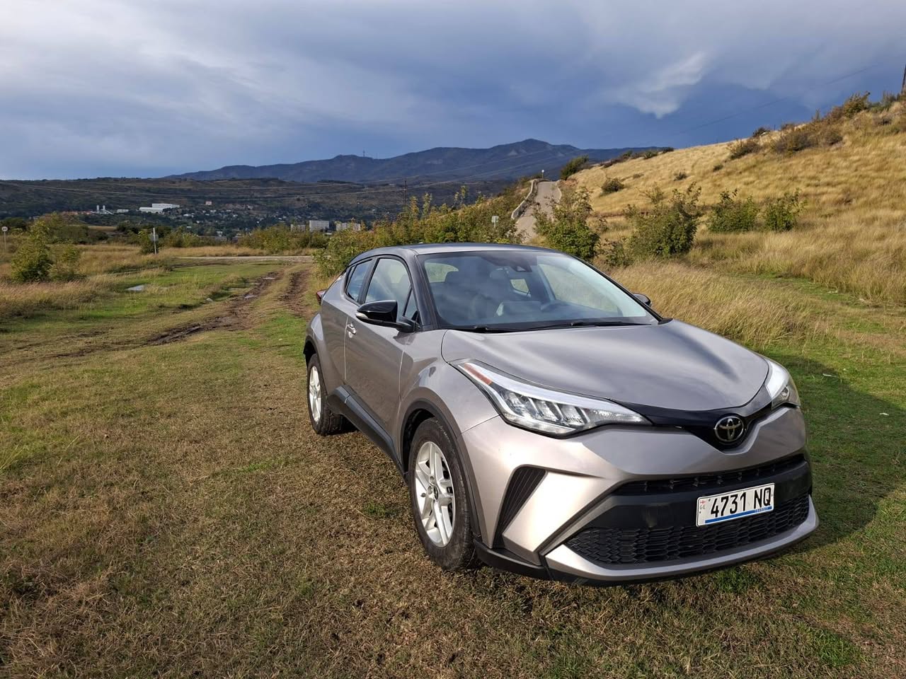 Toyota C-HR — 12,500$