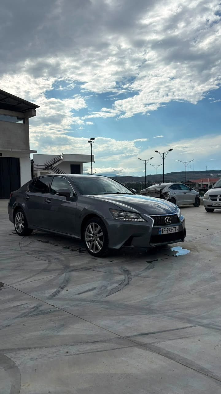 Lexus GS 350 2015 — 10,000$