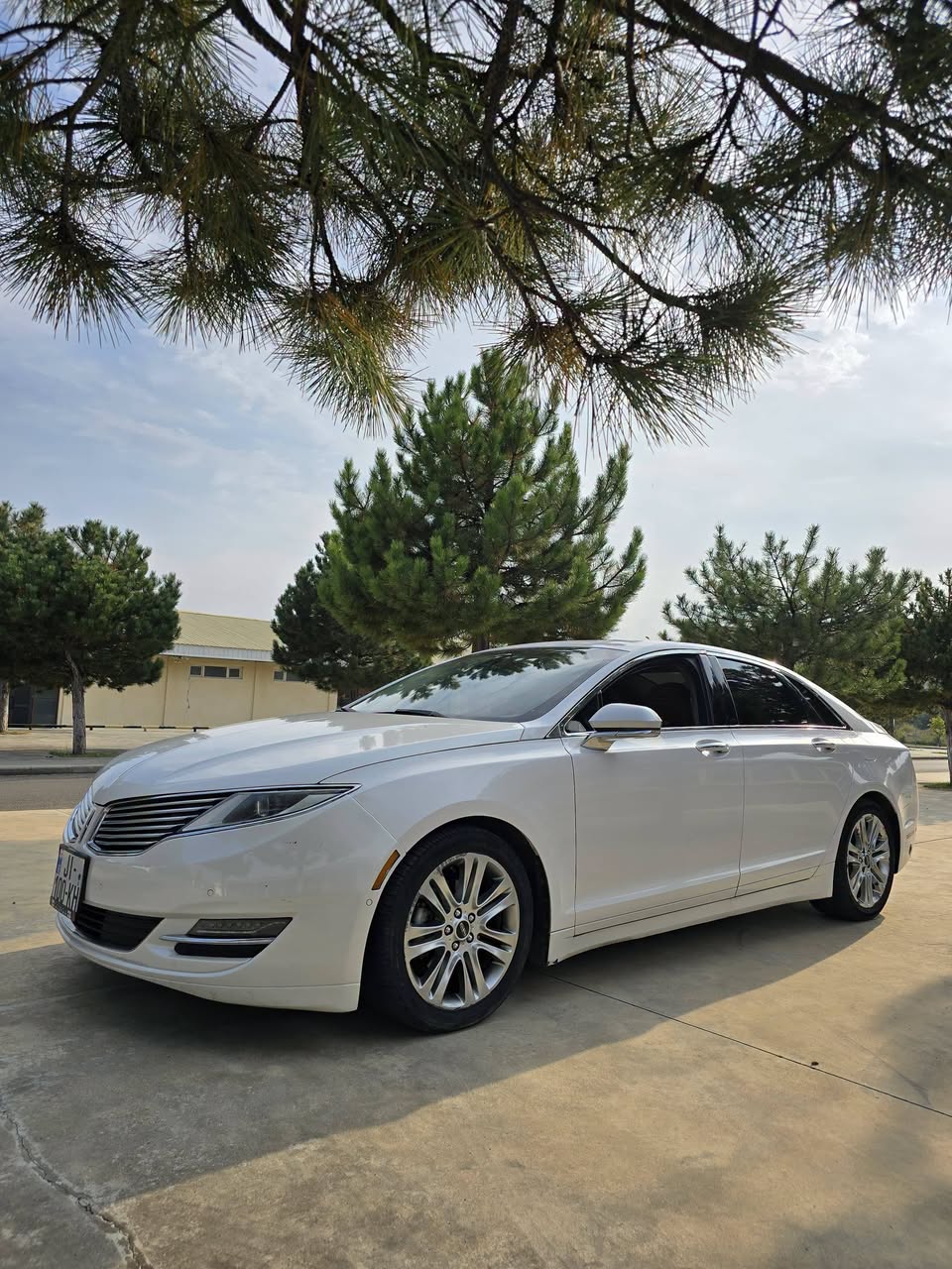 Lincoln MKZ 2014 — 6,400$
