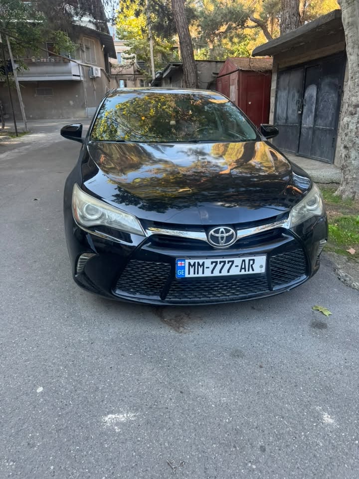 Toyota Camry 2016