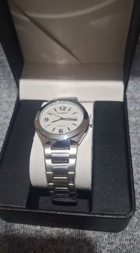 Casio silver watch, new