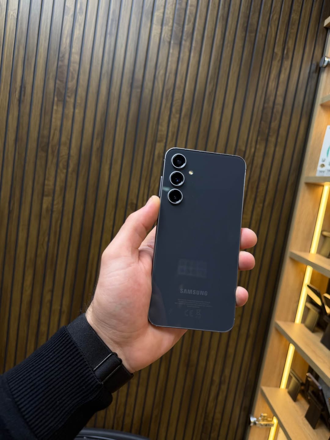 Samsung Galaxy S23 Fe 8/256 GB — 70,000֏