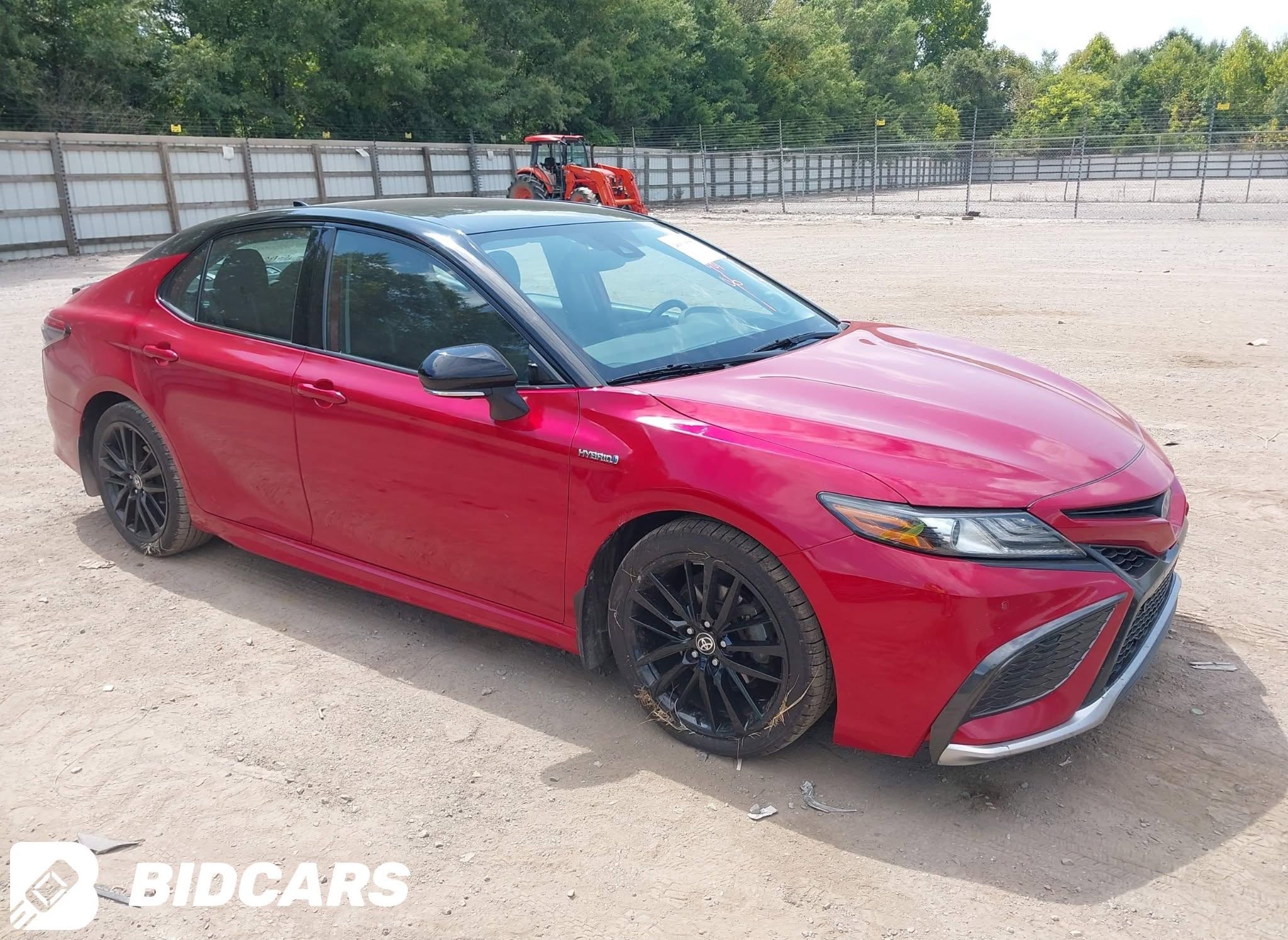 Toyota Camry 2020 — 9,000$