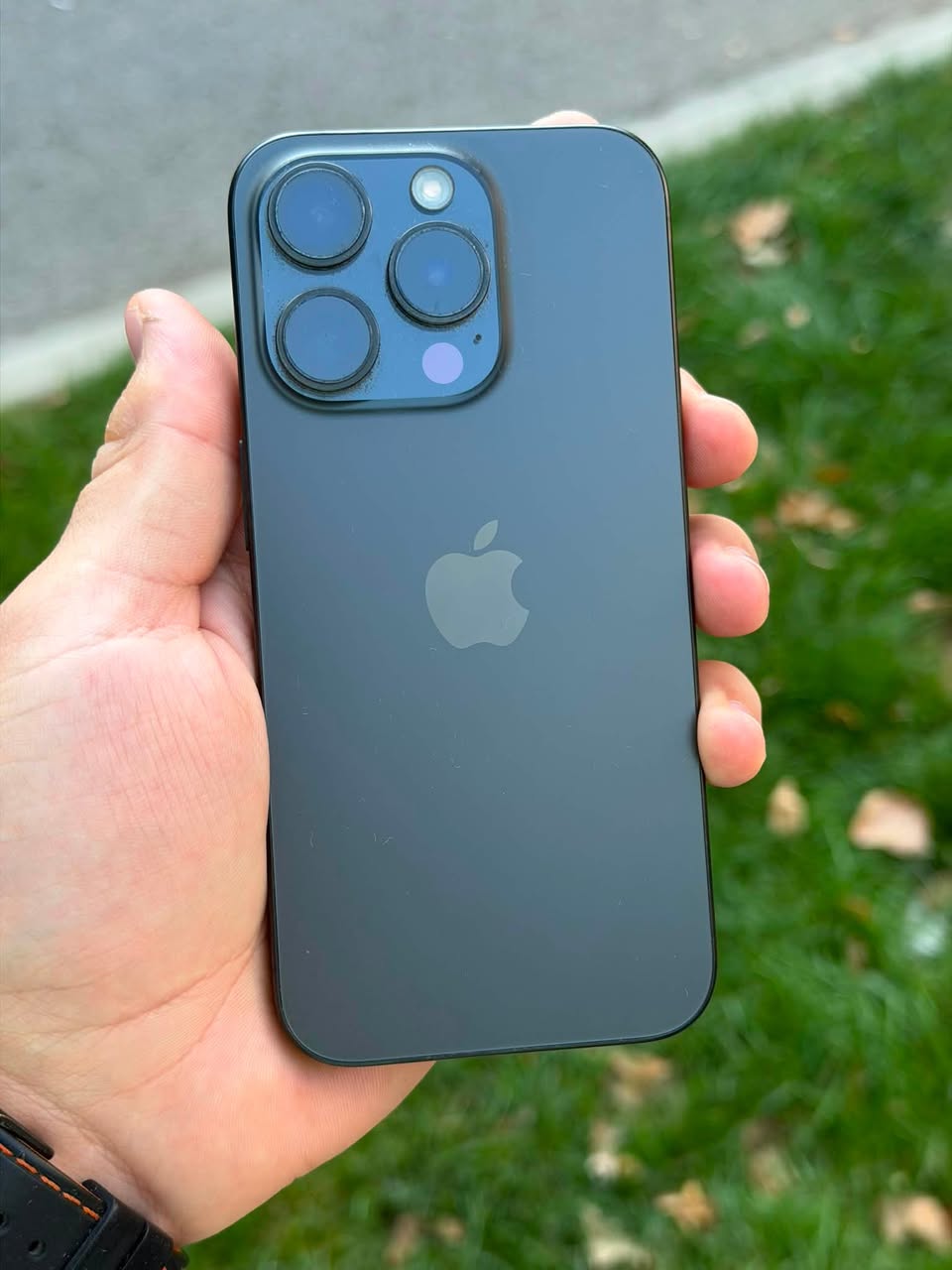 15Pro -128 GB. 1600 ლ სასაჩუქრე