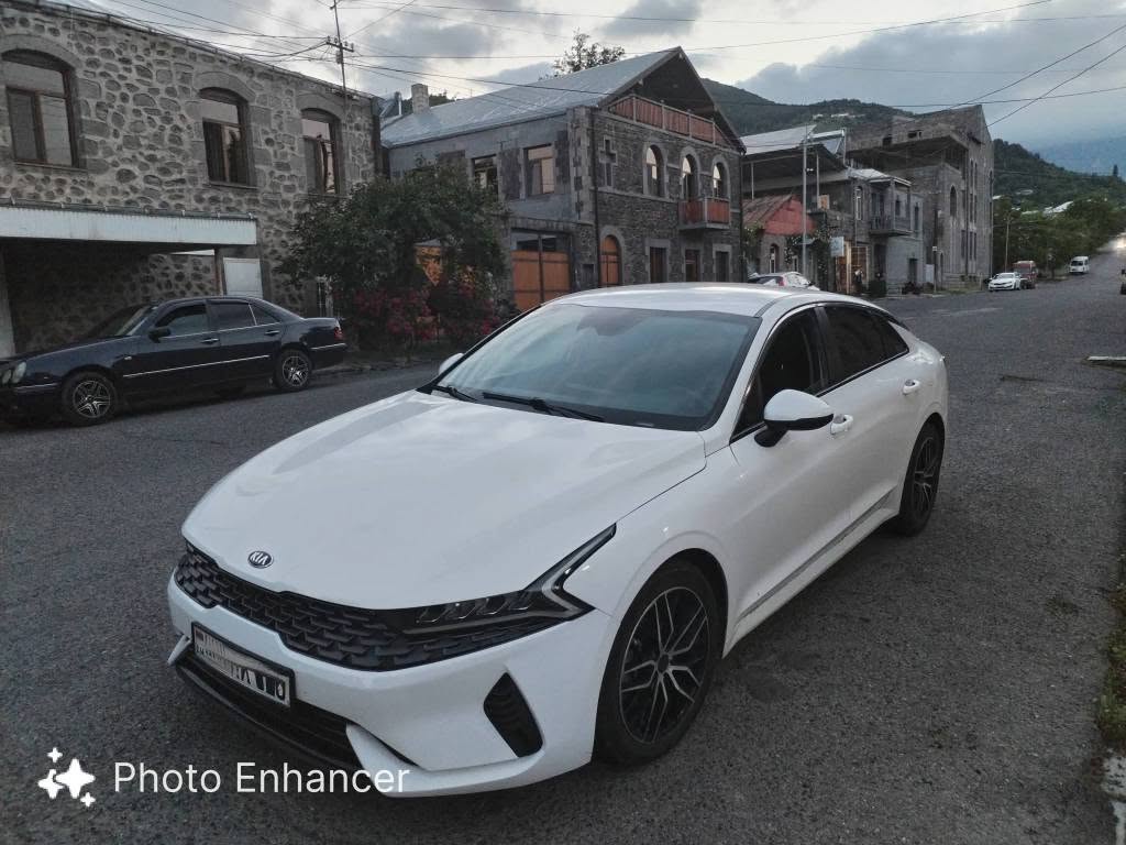 Kia K5 2021 — 15,500$