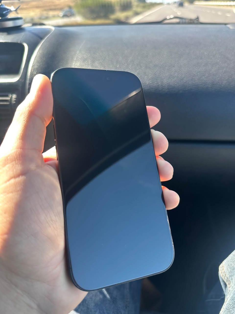 📱 iPhone 16 Pro — Black — 255,000֏