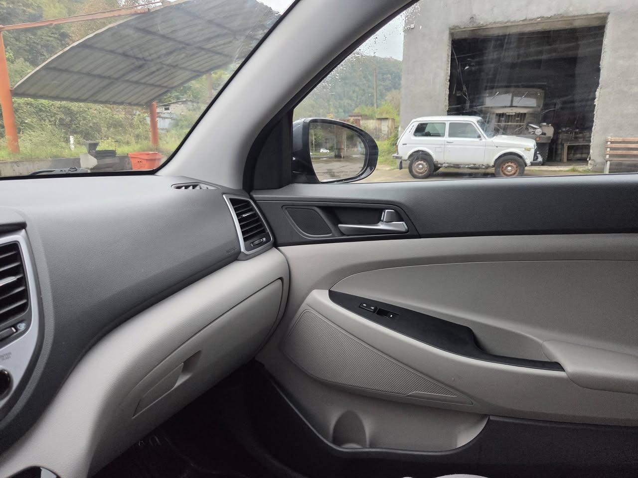 Acil satılık Hyundai Tucson 2016 2.0 - 8,000$