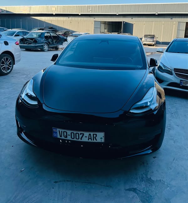 Tesla 2018