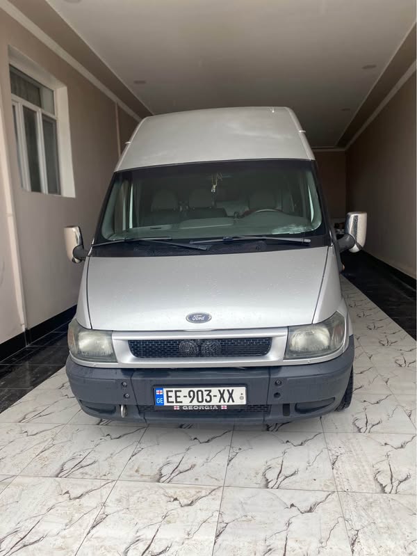 Ford 2002