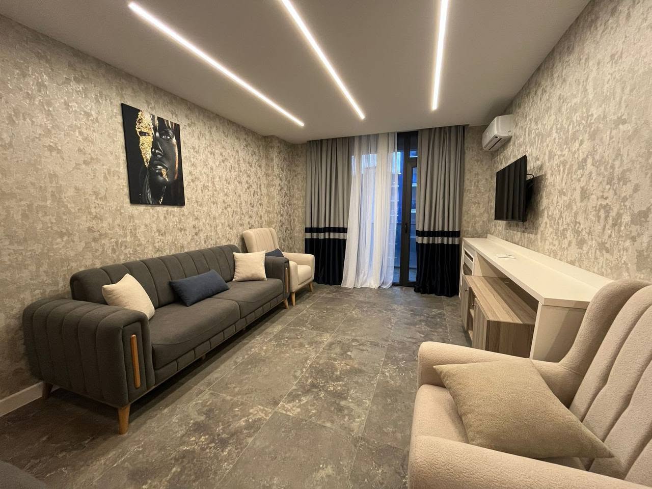 Сухая 1+1 (70 м²) на Нижерадзе, — 650$