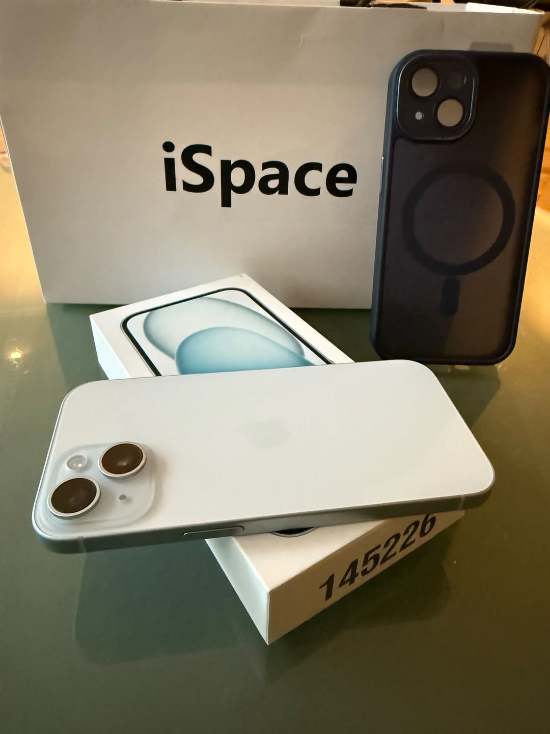 Продаётся iPhone 15 идеального состояния, не разобранный — 1,100₾