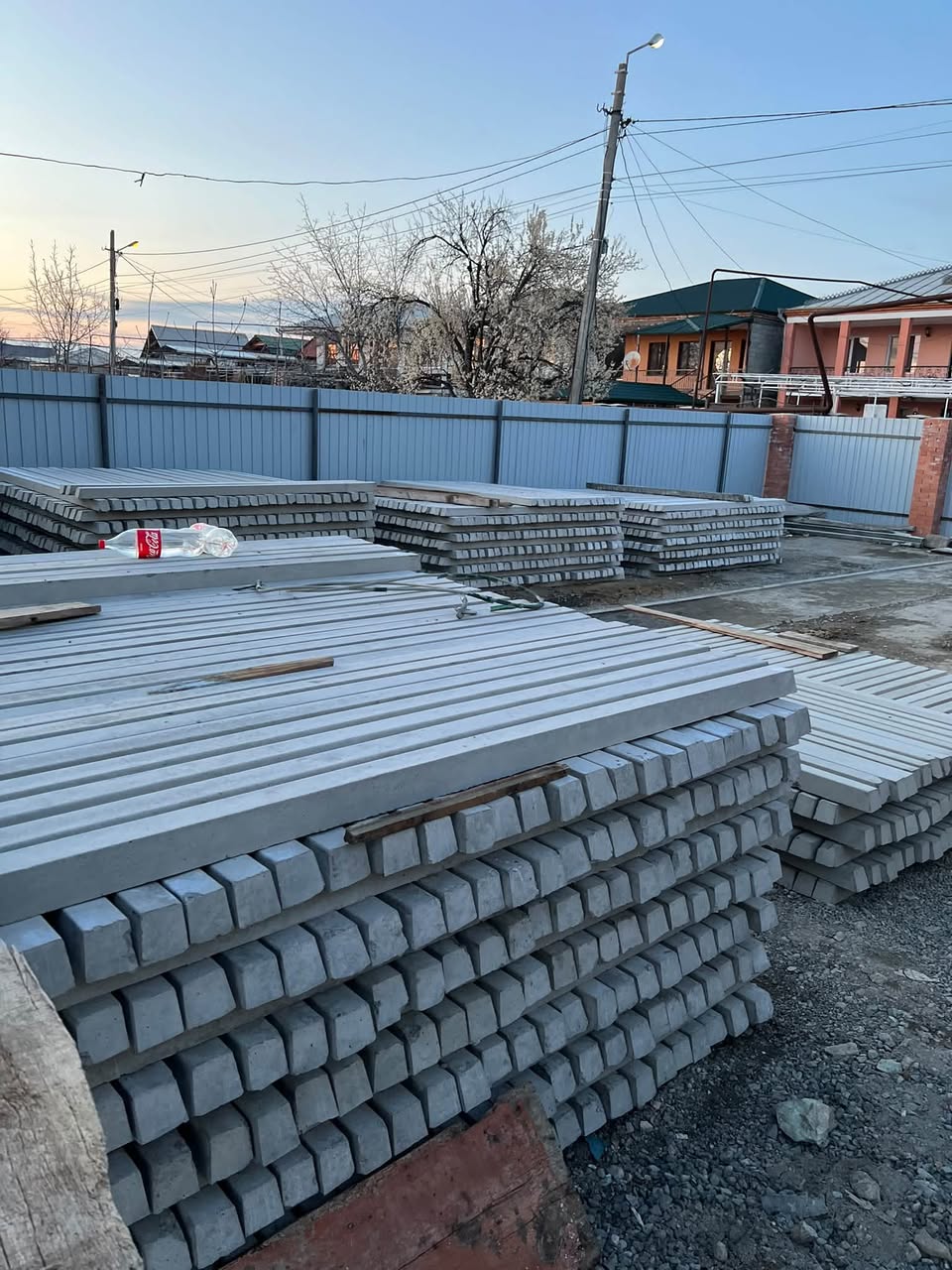 Iron concrete pillars for sale, length 2.4 — 11₾