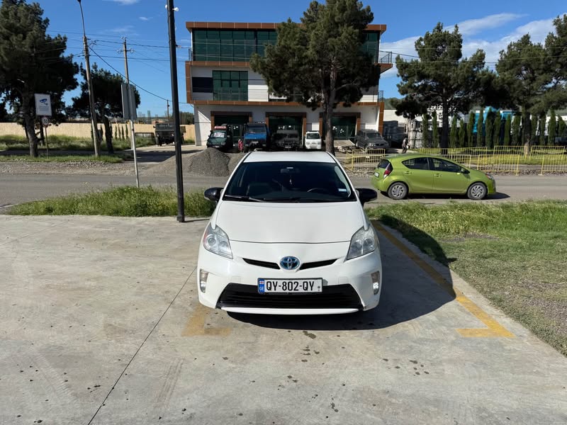 Avtomobil 2014 — 7,500$