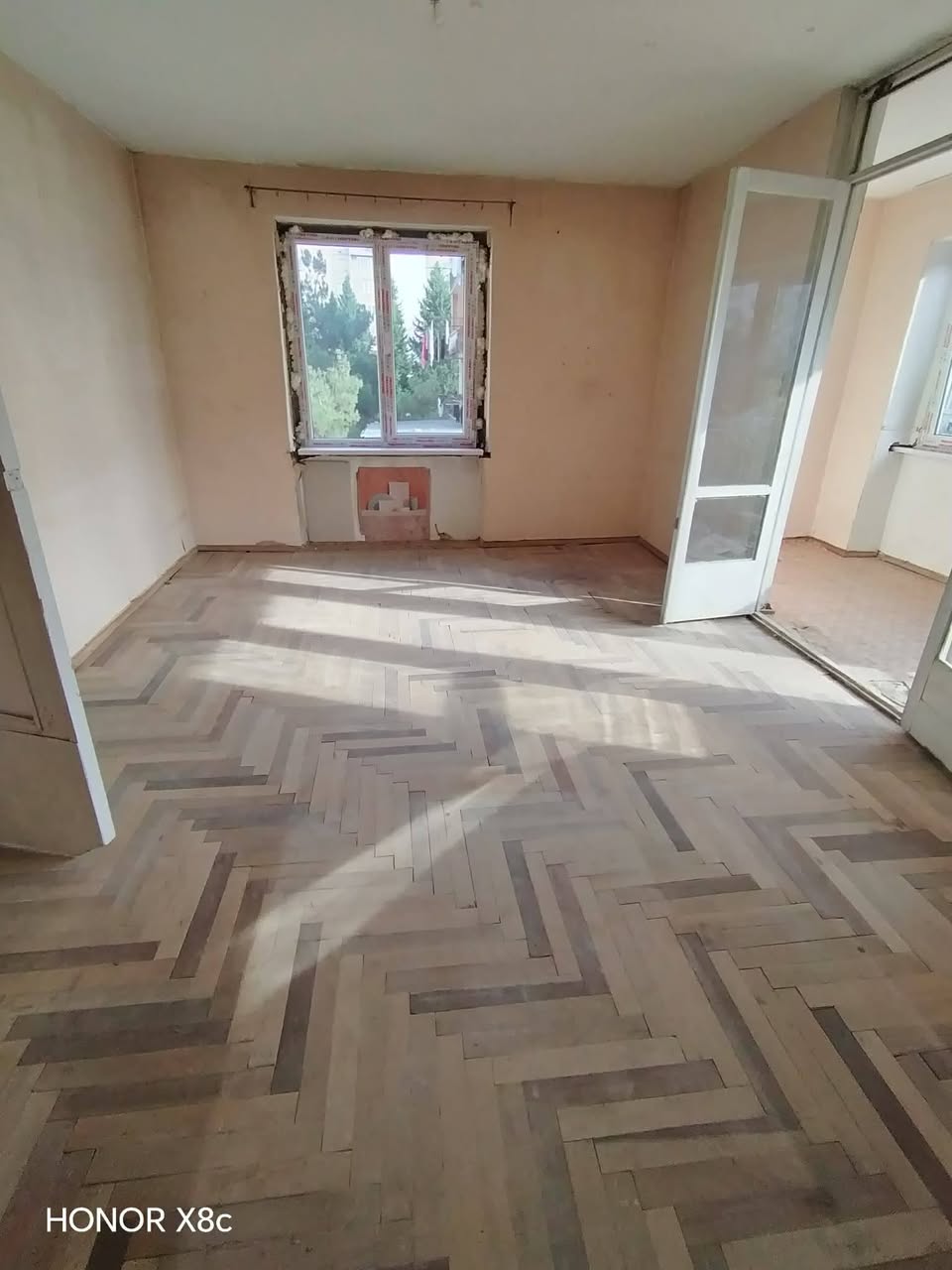 1 oda daire satılık, Tiflis