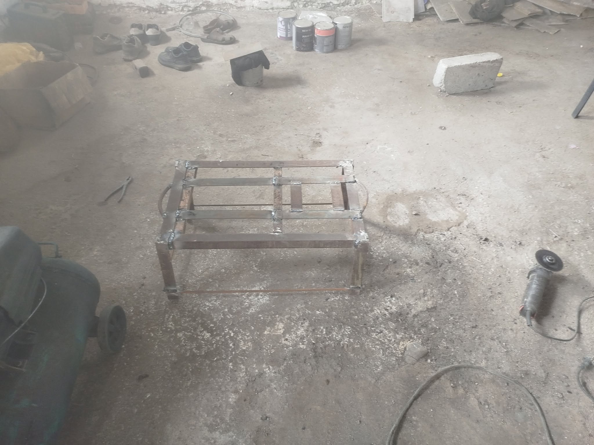 Welded steel table frame, 80 GEL