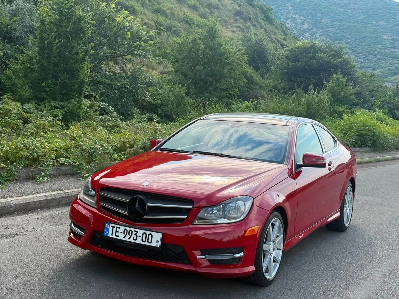 იყიდება Mercedes-Benz C250 Coupe-ს, 2013 წლის