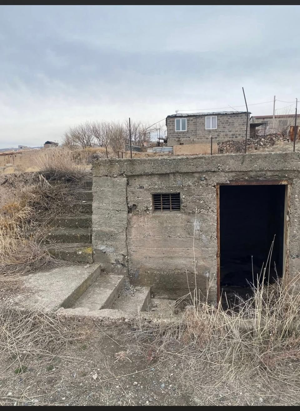 Շտապ վաճառվում է հողատարածք փաստաթղթերով 525քմ.(ընդլայնելու — 8,000,0…