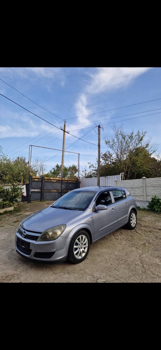 Продается Опель Астра 2006 года за 3000$.