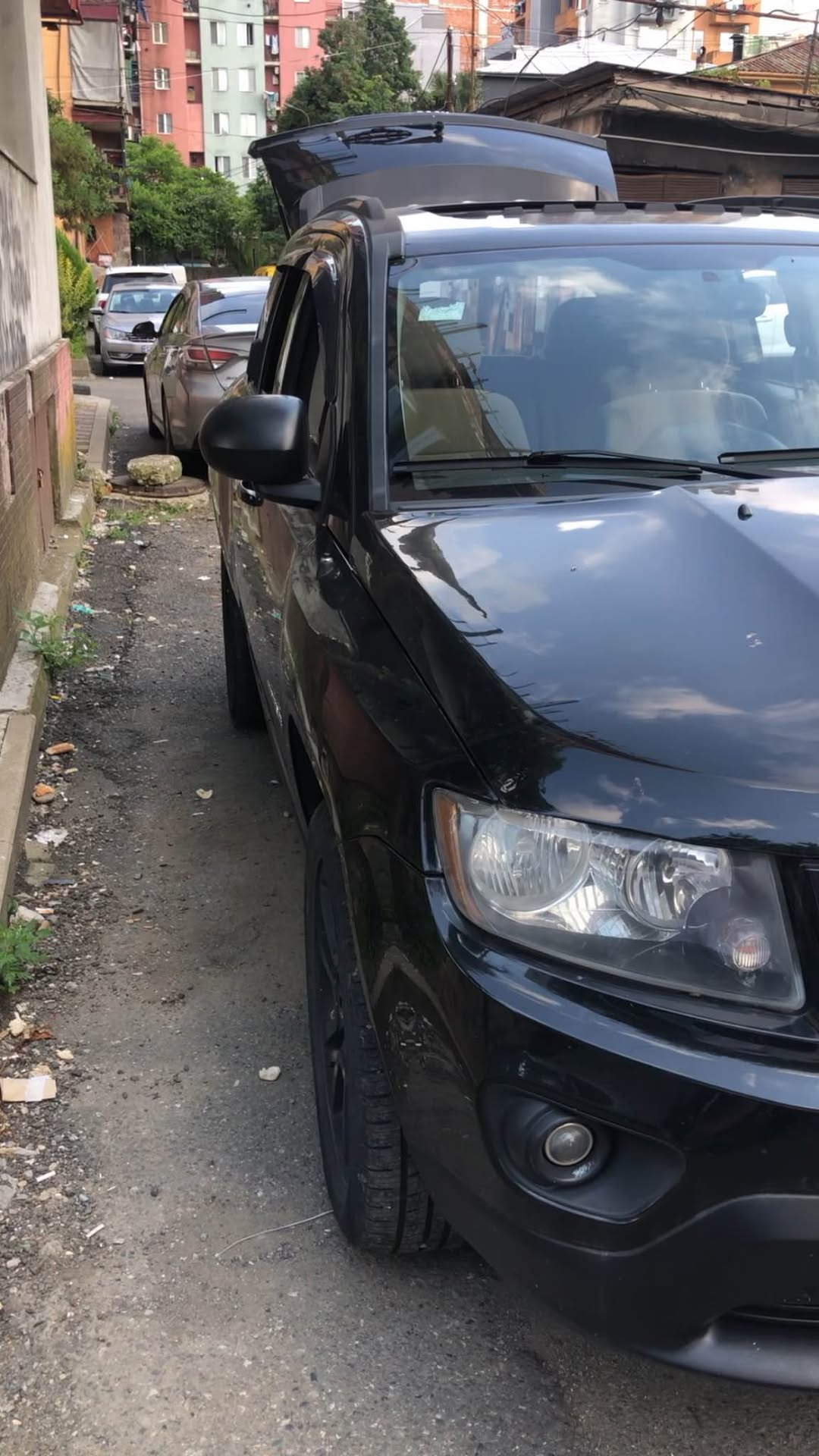 Jeep kompass 2012 მოდელი 2.4 ძრავი — 6,100$