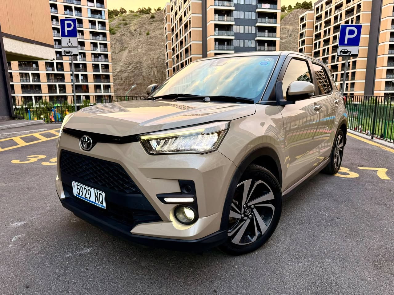 Toyota Raize 2020 — 7,900$
