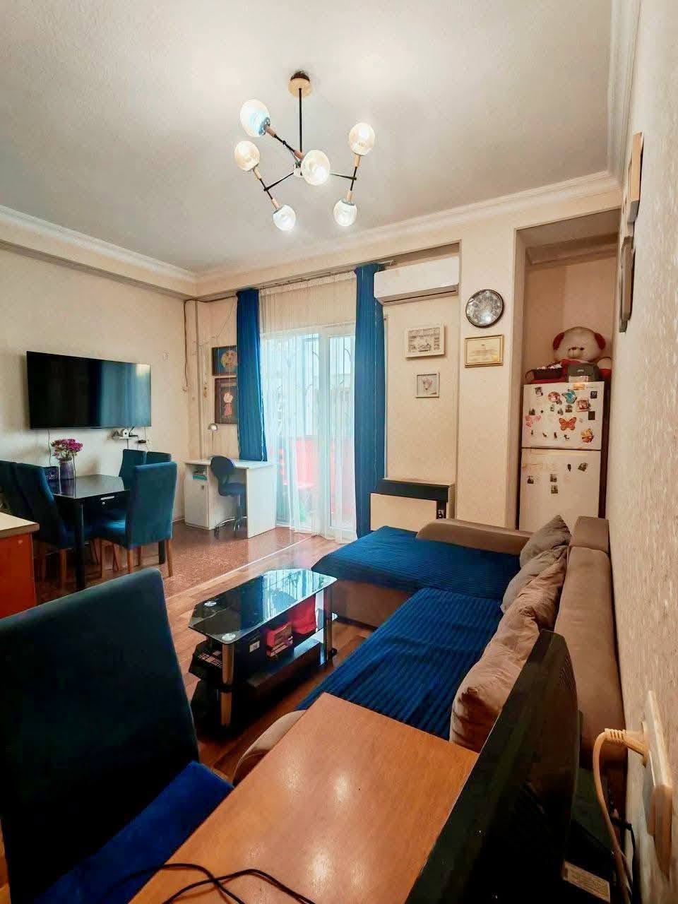 იყიდება ბინა, თბილისი — $73,000