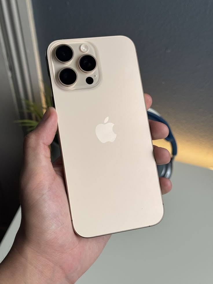 Saburtalo. iPhone 16 Pro - hər ikisi - 1,880₾
