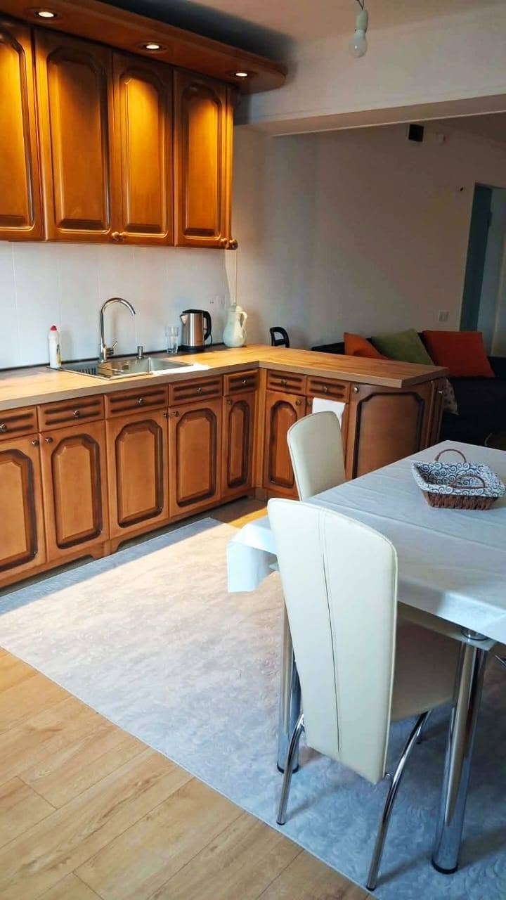 3 otaqlı mənzil icarəyə verilir, Tbilisi - 1,600 ₾