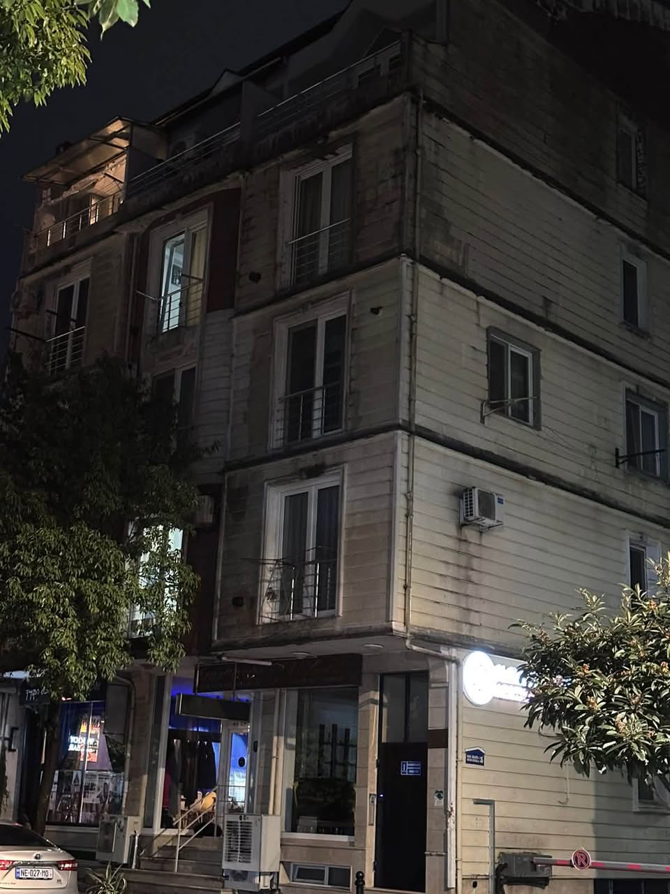 Kirayəyə mənzil verilir, Batumi