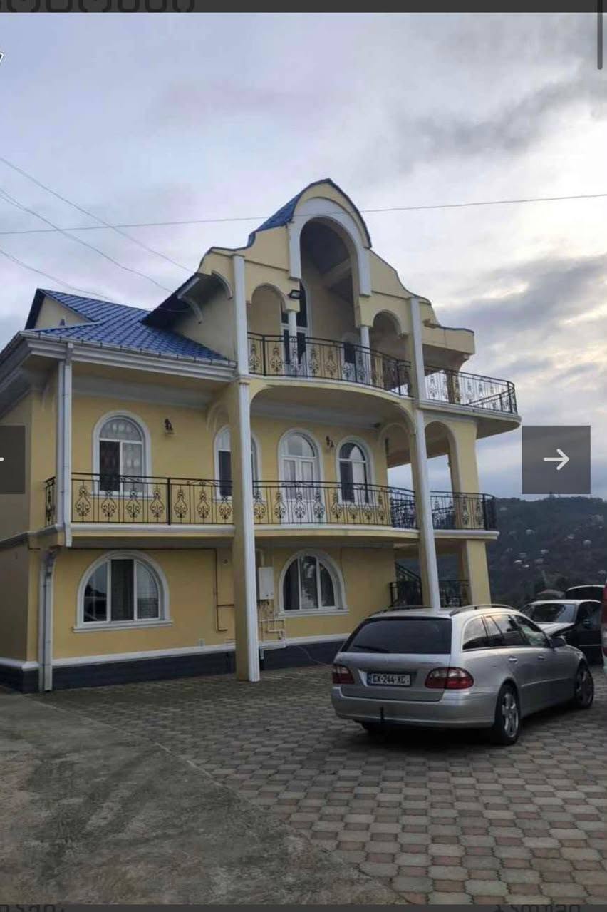 Həyət evi, Batumi — $2,000