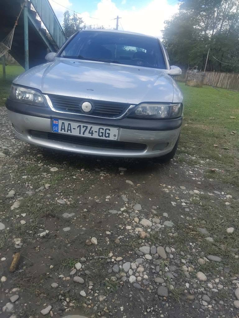 Վաճառվում է 1997 թվականի Օպել 1.6 — 3,500₾