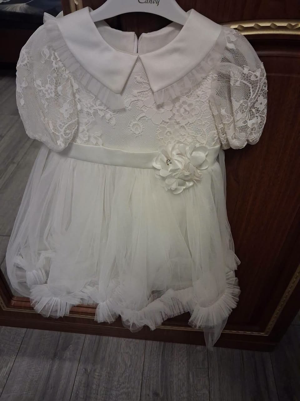 White lace party dress for girls