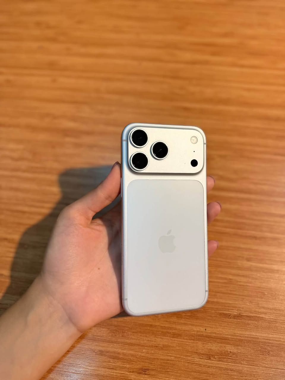 IPhone 17 Pro Max, Silver, 256GB, — 380,000֏