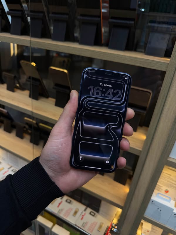 iphone 17 Pro. 12. 256 GB. — 110,000֏