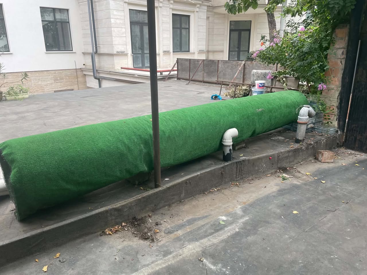 Yeni süni ot xalçası
